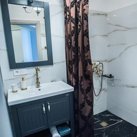 Small Paradise By The Old Bridge 아파트 Chalkís