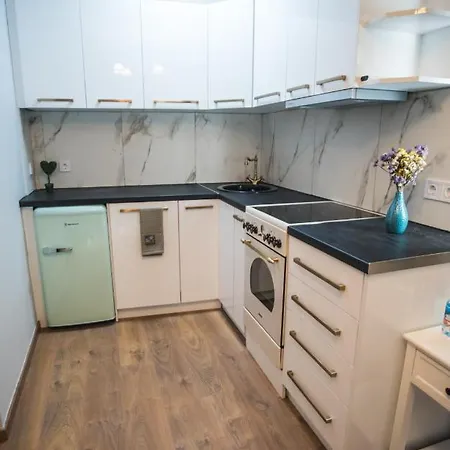 Small Paradise By The Old Bridge 아파트 *